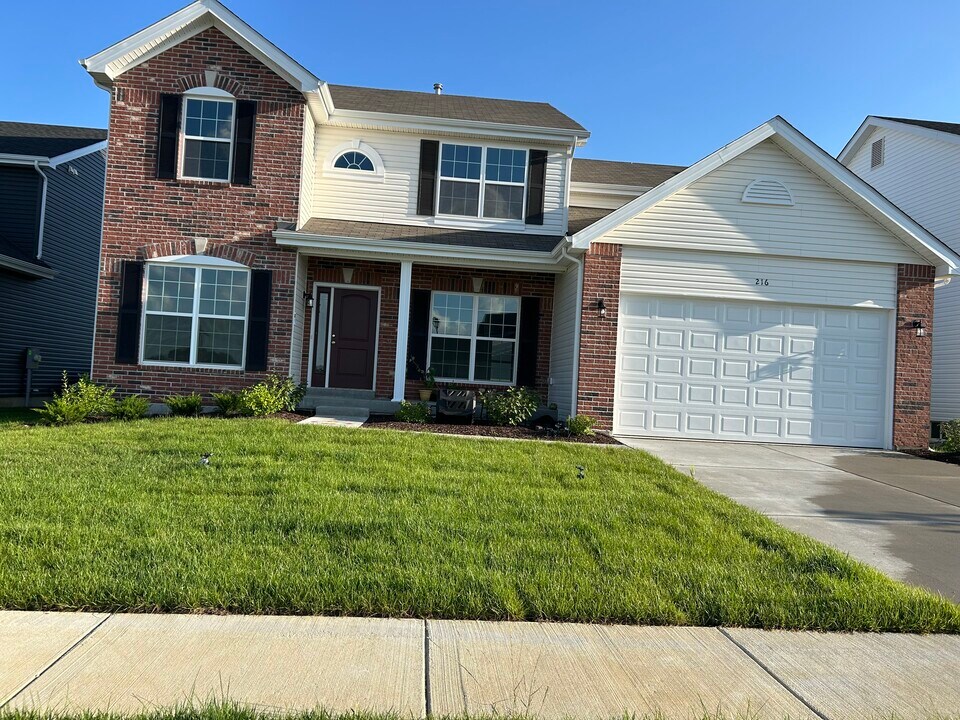 216 Windmill View Dr in Wentzville, MO - Building Photo