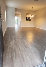 15702 Fishhawk Falls Dr in Lithia, FL - Building Photo - Building Photo