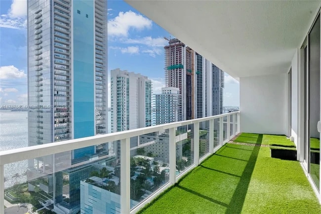 property at 600 NE 27th St