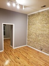 533 N Ashland Ave in Chicago, IL - Building Photo - Building Photo