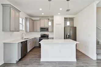 1318 Royal St. George Blvd in Davenport, FL - Building Photo - Building Photo