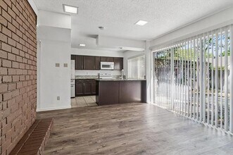 1302 Summerwood Ln in Richardson, TX - Building Photo - Building Photo