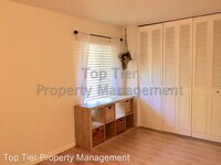 2560 Walnut Blvd photo'