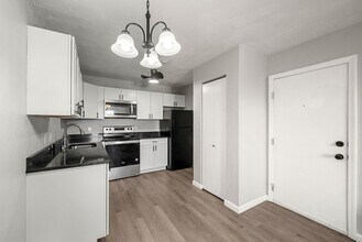 22 Irving St in Everett, MA - Building Photo - Building Photo