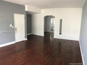 736 12th St in Miami Beach, FL - Building Photo - Building Photo
