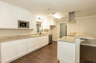 903 Joel Dr in Tyler, TX - Building Photo - Building Photo