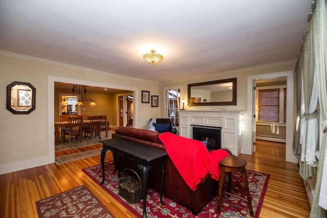 property at 1300 W Mountain Ave