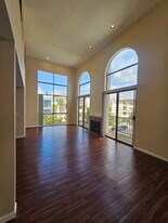 1150 Granville Ave in Los Angeles, CA - Building Photo