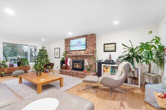 4444 Regency Pl, Unit SI ID1494900P in West Vancouver, BC - Building Photo - Building Photo