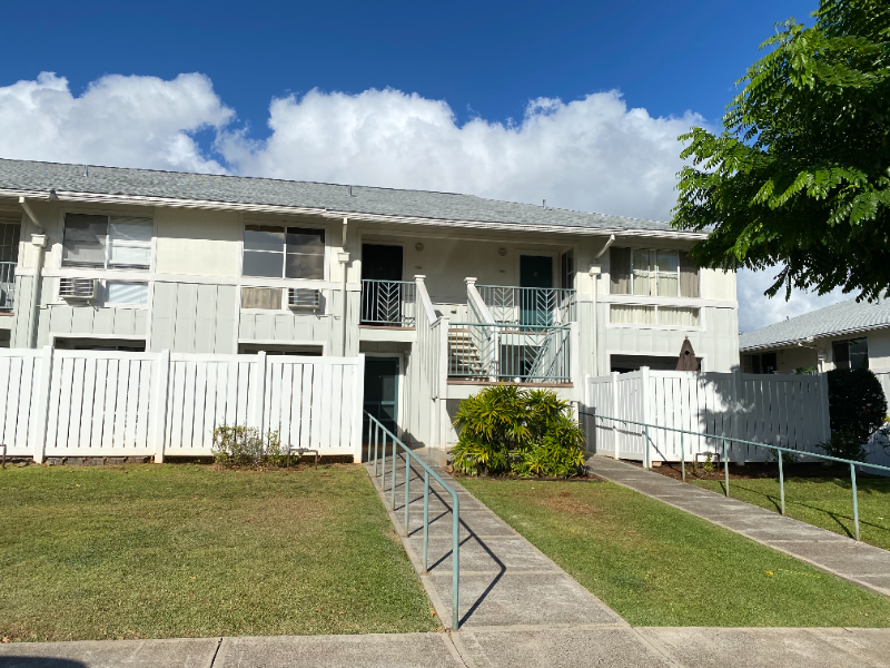 95-1033 Kaapeha St in Mililani, HI - Foto de edificio