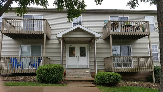 Parker Avenue Apartments in Parkersburg, WV - Building Photo - Building Photo