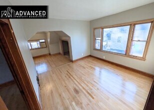 3893 Dr. William Finlayson St in Milwaukee, WI - Building Photo - Building Photo