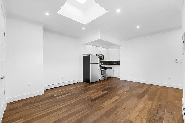 792 Hart St in Brooklyn, NY - Building Photo - Building Photo