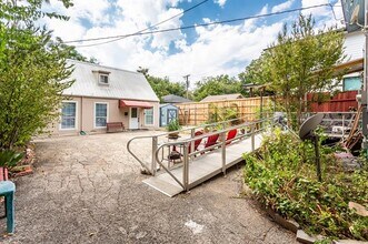 5422 Miller Ave in Dallas, TX - Building Photo - Building Photo
