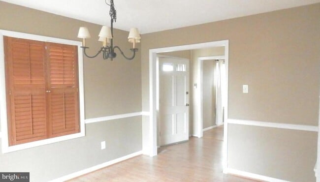 property at 15310 Annapolis Rd