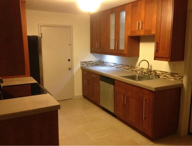 2802 SE 67th Ave in Portland, OR - Building Photo - Building Photo