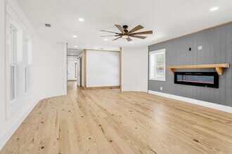 498 Alabama St in Crestview, FL - Building Photo - Building Photo