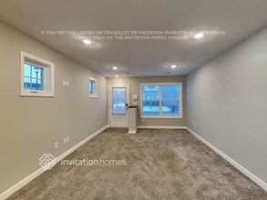 10900 Everest Pl N in Osseo, MN - Foto de edificio - Building Photo