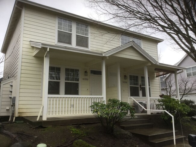 21950 NE Chinook Way