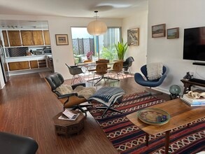 352 Avenida Sevilla in Laguna Woods, CA - Building Photo - Building Photo
