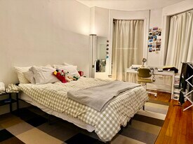 1122 Commonwealth Ave in Boston, MA - Building Photo