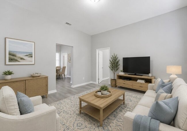 property at 816-816 W 38th St