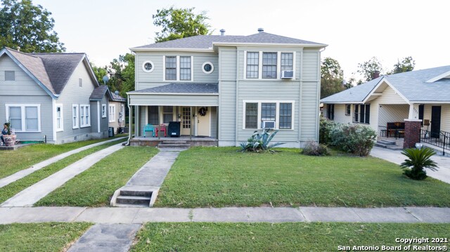 2020 W Woodlawn Ave in San Antonio, TX - Building Photo - Building Photo