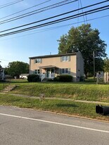 109 W Pittsburgh St in Delmont, PA - Building Photo