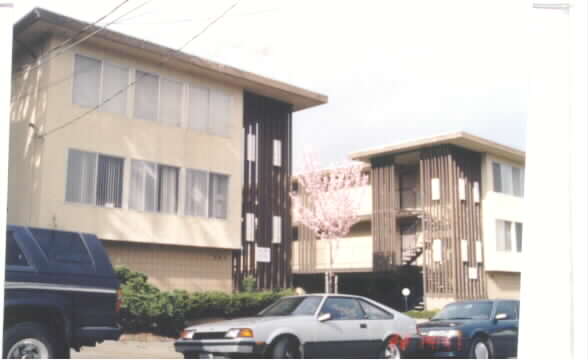 241 San Luis Ave in San Bruno, CA - Building Photo