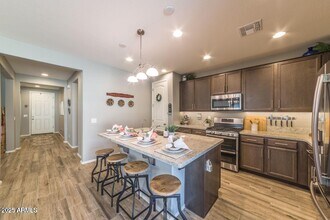 21070 W Almeria Rd in Buckeye, AZ - Building Photo - Building Photo