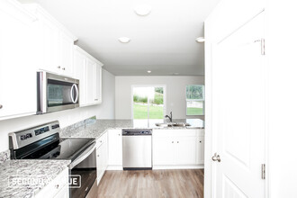 307 Sundew Rd in Elgin, SC - Building Photo - Building Photo