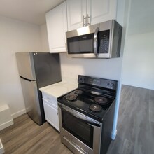 4124 N Eagle Rock Blvd in Los Angeles, CA - Foto de edificio - Building Photo