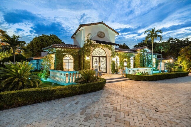 property at 12300 Old Cutler Rd