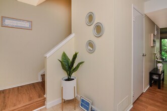 609 Watersedge Dr in Ann Arbor, MI - Building Photo - Building Photo