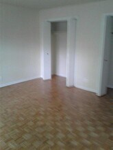 2005 W Touhy Ave in Chicago, IL - Building Photo - Building Photo