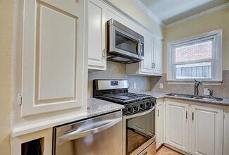 3431 McFarlin Blvd, Unit B in Dallas, TX - Foto de edificio - Floor Plan