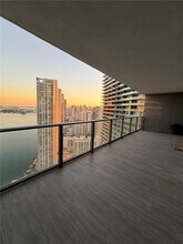 650 NE 32nd St in Miami, FL - Building Photo - Building Photo