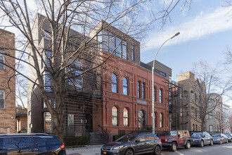 533 Leonard St in Brooklyn, NY - Building Photo - Building Photo