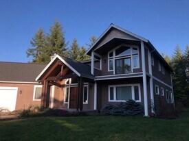 23984 Vinland Ct NW in Poulsbo, WA - Building Photo