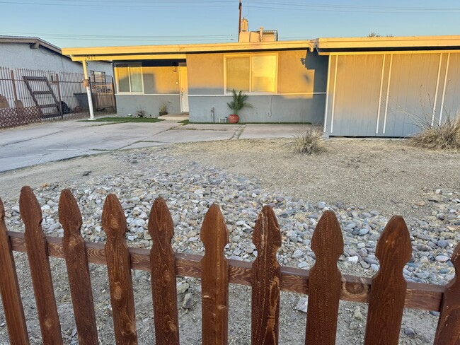 2917 Howard Dr in Las Vegas, NV - Building Photo - Building Photo