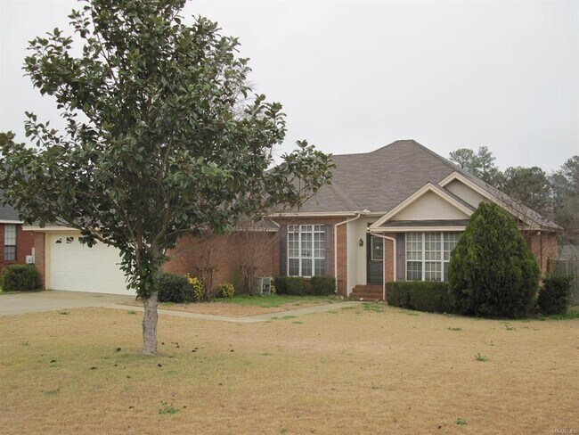 property at 1736 Twelve Oaks Ln