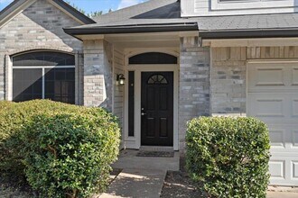 15423 Quinley Dr in Austin, TX - Building Photo - Building Photo