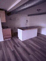 65 Peter St, Unit Lower in Buffalo, NY - Building Photo