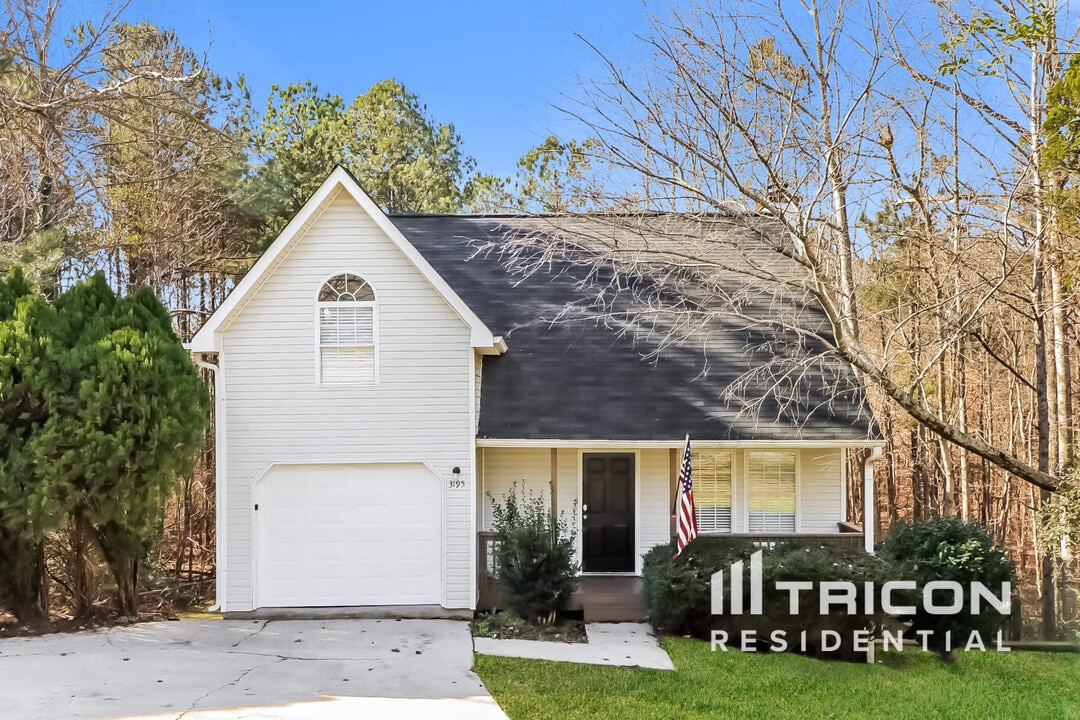 3195 Warrenton Ct in Douglasville, GA - Building Photo