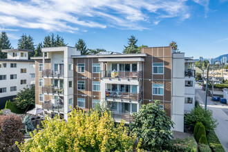 Signature Square in New Westminster, BC - Building Photo - Building Photo