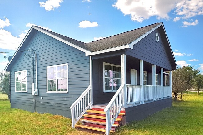 property at 1040 Darst Rd