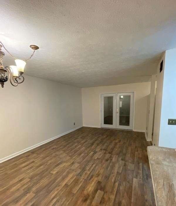 7560 Taylor Rd in Riverdale, GA - Foto de edificio - Building Photo