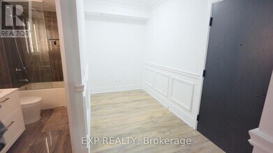 470-1470 Front St W in Toronto, ON - Building Photo - Building Photo