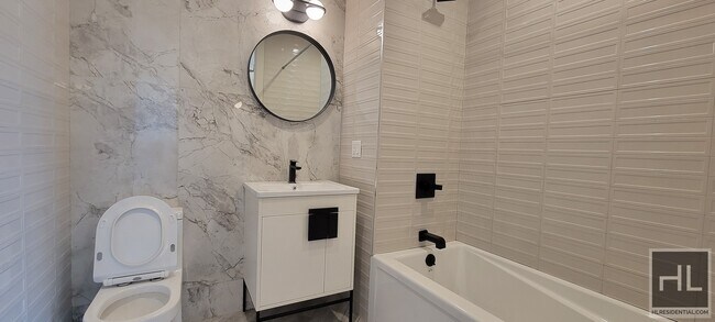 417 E 135th St-Unit -3A in Bronx, NY - Building Photo - Building Photo