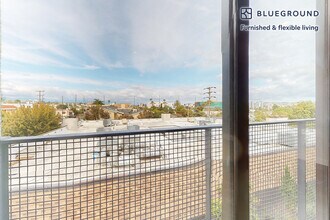 10810 Palms Blvd in Los Angeles, CA - Foto de edificio - Building Photo